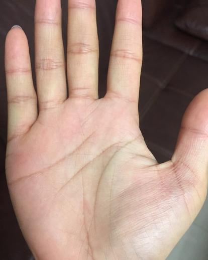 苦命的女人手相，奔波劳累一生