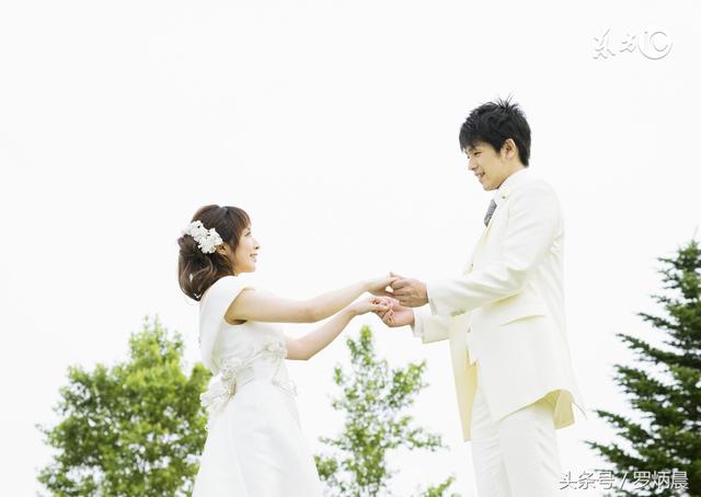 出生日子看婚姻情况，可对照参考