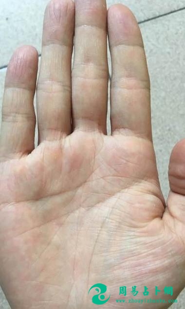 这种手相的人，一生多福多金，注定是富贵命格