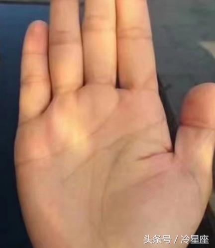 百年难遇的富豪手相，必能发家致富