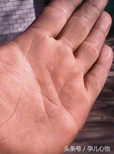 这种手相的人要注意了，一不小心就散尽家产、妻离子散