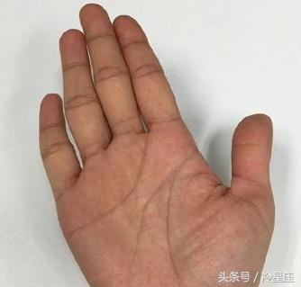 好命之人的手相，此生非富即贵