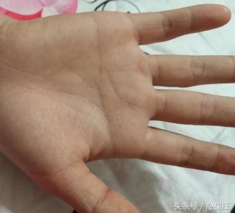有这种手纹的人，天生富贵命，必发亿万之财
