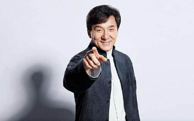 长命百岁吃喝不愁！这几种面相终身无忧晚年少灾祸