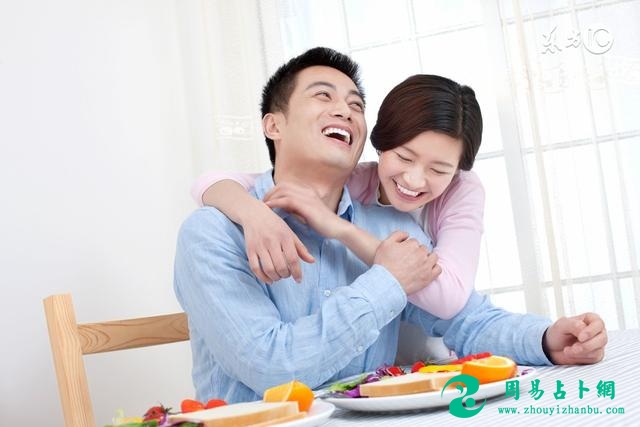 精准预测；八字看你们夫妻是否能相依到老，幸福美满